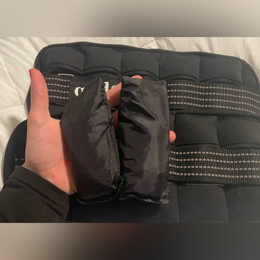 Ankle weights - adjustable weight